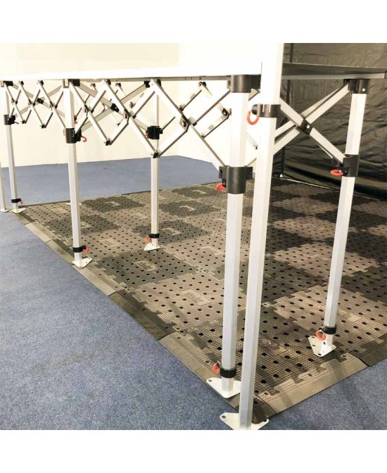 Sol en Plastique Recyclé pour Barnum